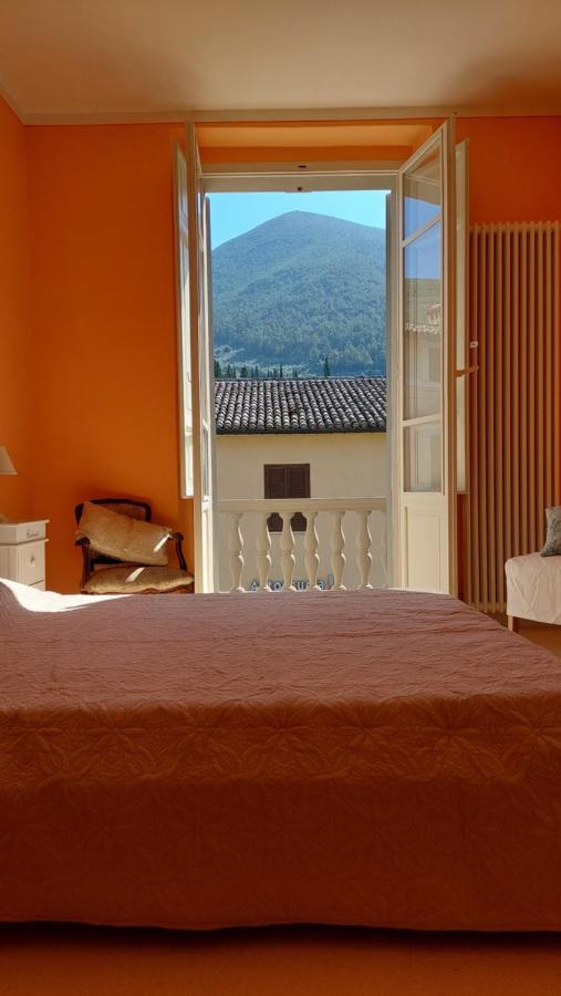 La Casa Del Mago Camere E Appartamenti Pissignano Buitenkant foto