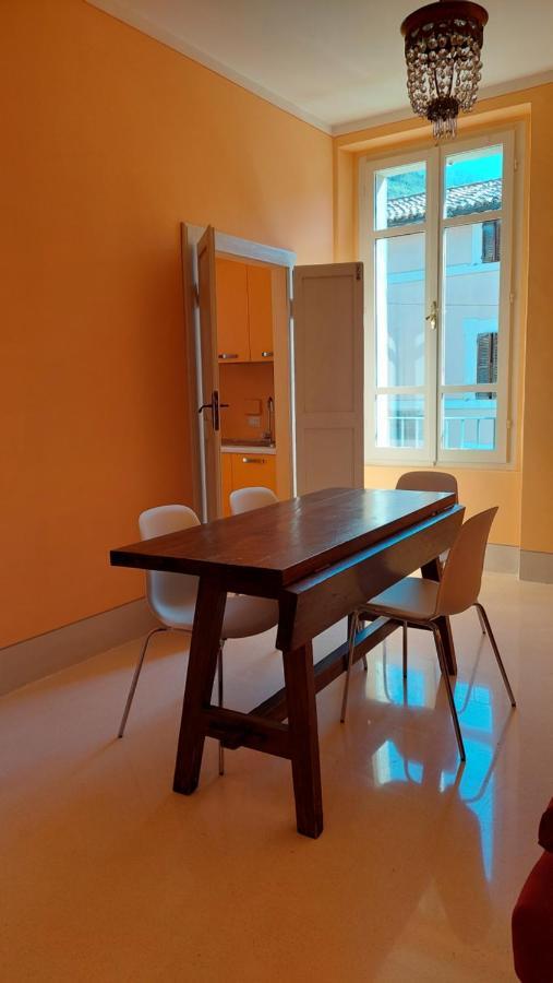 La Casa Del Mago Camere E Appartamenti Pissignano Buitenkant foto